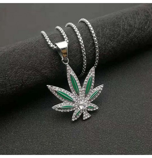 Personalized punk hip-hop accessory necklace, oil painting, diamond setting, alloy, large maple leaf pendant, pendant, accessory material