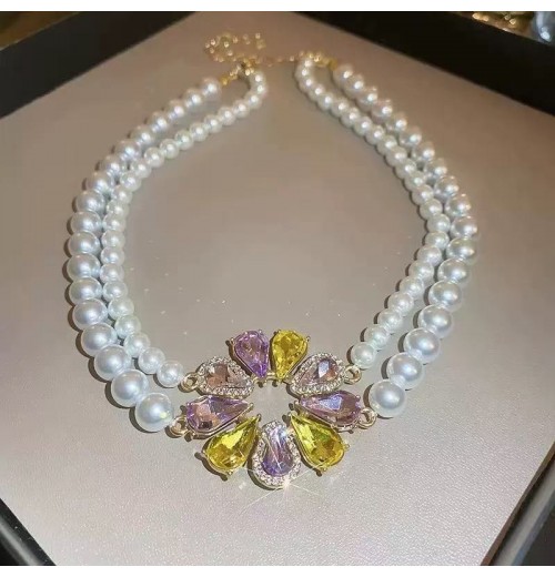 European and American cross-border circular hollowed-out zircon flower earrings are grand, exaggerated, and personalized. They are niche, light luxury, retro and high-end