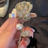 New best-selling alloy fashion full-diamond pearl rose brooch, high-end niche brooch pin, versatile for suits New best-selling alloy fashion full-diamond pearl rose brooch, high-end niche brooch pin, versatile for suits