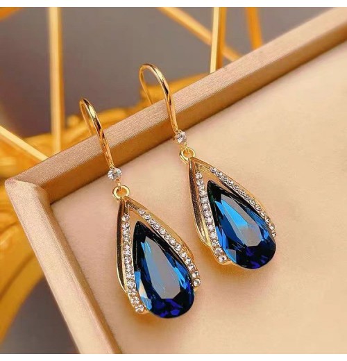 Light luxury, elegant, retro sparkling diamond blue crystal drop earrings, Hong Kong-style gentle new ear hooks, elegant earrings for women Light luxury, elegant, retro sparkling diamond blue crystal drop earrings, Hong Kong-style gentle new ear hooks, elegant earrings for women