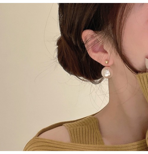 French romantic pearl earrings, elegant and grand, light luxury and niche design, 925 silver needle stud earrings, earrings, trendy for women French romantic pearl earrings, elegant and grand, light luxury and niche design, 925 silver needle stud earrings, earrings, trendy for women