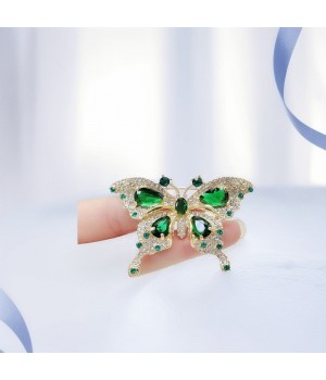 Retro light luxury emerald rhinestone butterfly brooch for women, summer anti-glare shawl buckle pin, small suit jacket accessory