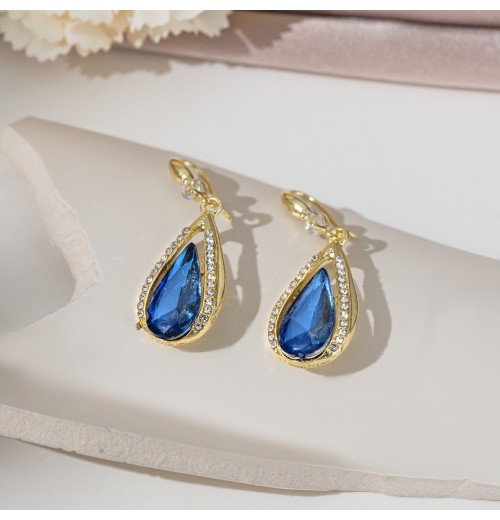  new trendy, luxurious, versatile and stylish earrings with water drop hooks and high-end blue crystal earrings