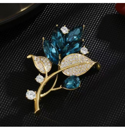 New elegant orchid brooch, light luxury and niche design, blue crystal brooch, refined and elegant suit accessory New elegant orchid brooch, light luxury and niche design, blue crystal brooch, refined and elegant suit accessory