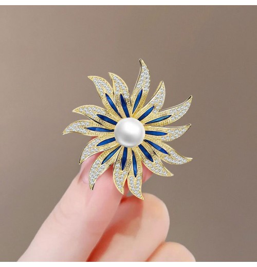 High-end pearl sunflower brooch for women, exquisite design, coat, brooch pin, niche fixed clothes and accessories High-end pearl sunflower brooch for women, exquisite design, coat, brooch pin, niche fixed clothes and accessories