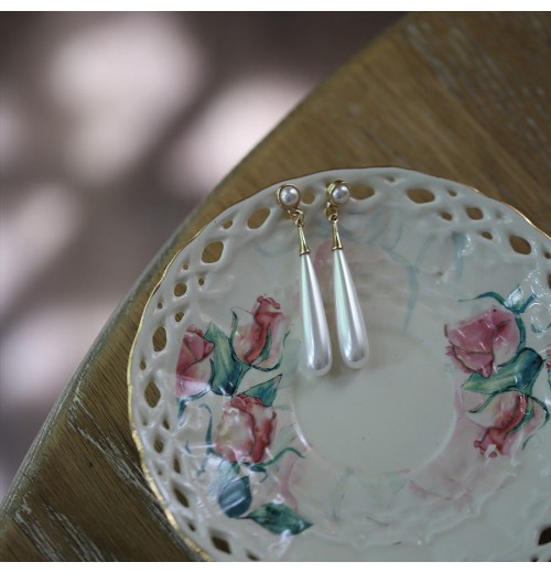 French retro style, niche design, water-drop simple Korean style, fashionable and elegant, pearl face slimming and trendy earrings and earrings