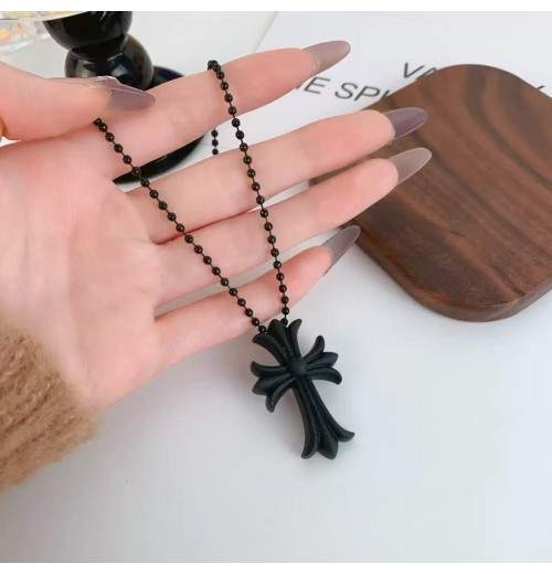 The cross-border best-selling streetwear brand CH克罗心 punk hip-hop limited edition multi-color cross versatile women's necklace The cross-border best-selling streetwear brand CH克罗心 punk hip-hop limited edition multi-color cross versatile women's necklace