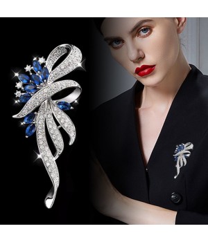 Ladies' suit brooches, high-end women's corsages, pin accessories, design sense, niche women's styles, exquisite and high-end, for mom