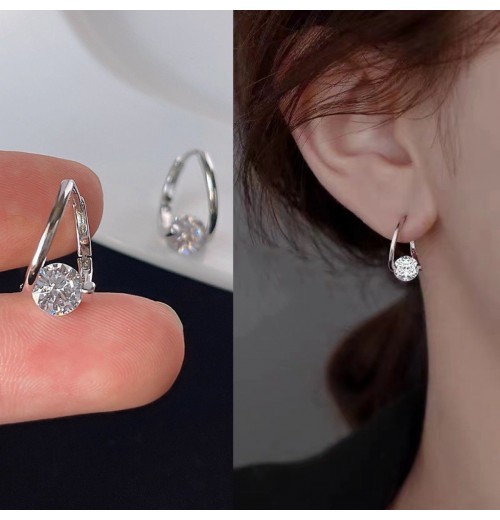 A hit French earring, an InS-style earring, a simple and trendy earring for women, and a trendy ear accessory for A hit French earring, an InS-style earring, a simple and trendy earring for women, and a trendy ear accessory for