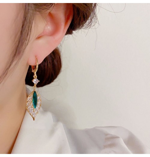 Sparkling zircon green leaf versatile ear clings, golden branch and jade leaf earrings, new trendy ear accessories Sparkling zircon green leaf versatile ear clings, golden branch and jade leaf earrings, new trendy ear accessories