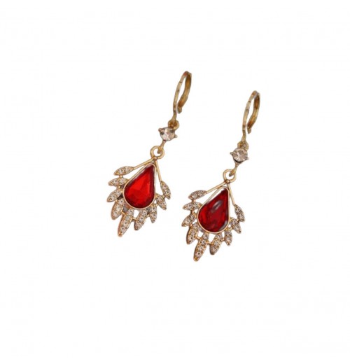 The new earrings of are elegant, light luxury, high-end and exquisite for women The new earrings of are elegant, light luxury, high-end and exquisite for women