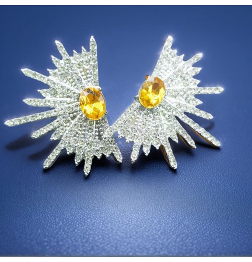 Carefully selected personalized wing-shaped earrings full of diamonds, exaggerated and shiny star-shaped earrings, and elegant socialite and internet-famous fan-shaped earrings Carefully selected personalized wing-shaped earrings full of diamonds, exaggerated and shiny star-shaped earrings, and elegant socialite and internet-famous fan-shaped earrings