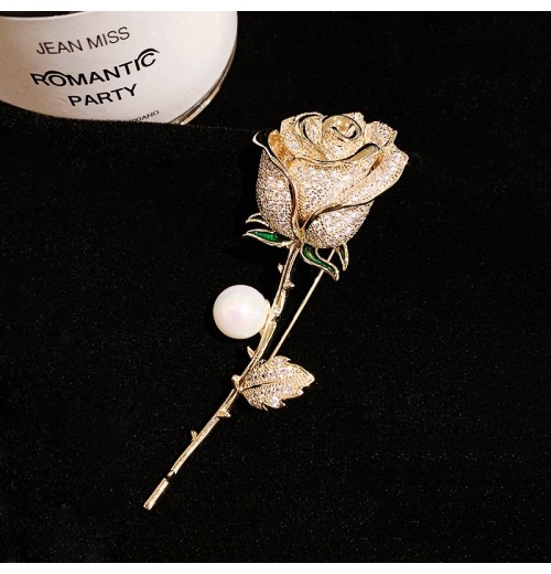 New best-selling alloy fashion full-diamond pearl rose brooch, high-end niche brooch pin, versatile for suits New best-selling alloy fashion full-diamond pearl rose brooch, high-end niche brooch pin, versatile for suits