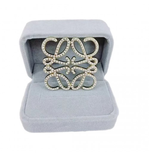 Gao Ban New Luojia geometric hollowed-out zircon brooch, personalized coat and suit pin, high-end women's luxury matching Gao Ban New Luojia geometric hollowed-out zircon brooch, personalized coat and suit pin, high-end women's luxury matching