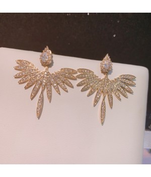 European and American angel wing slightly set zircon earrings are fashionable, individual and versatile. ins925 silver needle earrings with a high-end feel