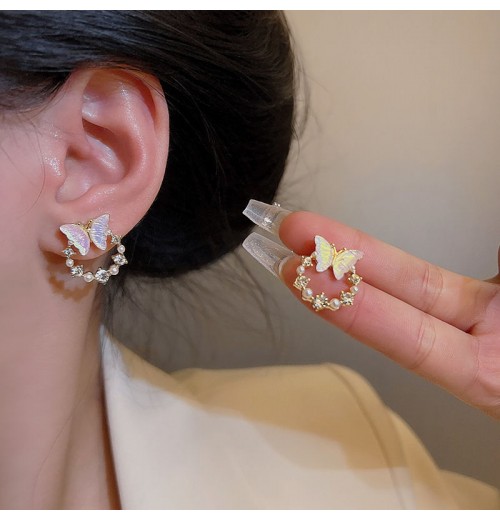 S925 Silver needle circle butterfly stud earrings, women's design sense, white pearl high-end feel, tea-themed gentle earrings and earrings S925 Silver needle circle butterfly stud earrings, women's design sense, white pearl high-end feel, tea-themed gentle earrings and earrings