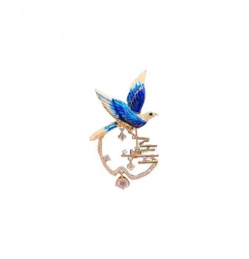 The new Chinese-style "Swallow Returns" brooch, with an ins design sense, is a luxurious dress. The brooch with water diamonds and anti-leakage pins are trendy The new Chinese-style "Swallow Returns" brooch, with an ins design sense, is a luxurious dress. The brooch with water diamonds and anti-leakage pins are trendy