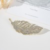 Accompany you with a grand and luxurious feather brooch, an elegant and high-end corsage, and a suit jacket pin Accompany you with a grand and luxurious feather brooch, an elegant and high-end corsage, and a suit jacket pin