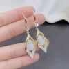 Geometric diamond-encrusted green cat's eye diamond-shaped earrings, a high-end and fashionable design for women, are popular anti-allergy ear hooks and earrings Geometric diamond-encrusted green cat's eye diamond-shaped earrings, a high-end and fashionable design for women, are popular anti-allergy ear hooks and earrings