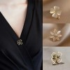 Cross-border bestseller anti-light brooch wonder, a seat-free small brooch for women, high-end, versatile and elegant, fixed clothes for suit collars Cross-border bestseller anti-light brooch wonder, a seat-free small brooch for women, high-end, versatile and elegant, fixed clothes for suit collars
