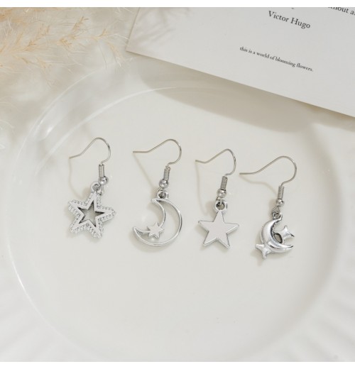 Moon, star, sun, moon earrings and earrings exude a light luxury and high-end feel. Star and moon earrings and earrings are niche and fashionable